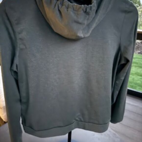 Halo Essential Hoodie - Picture 4 of 10